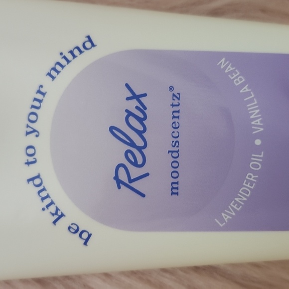 Brand New PINK Victoria's Secret Fragrance Body Lotion - Picture 3 of 4